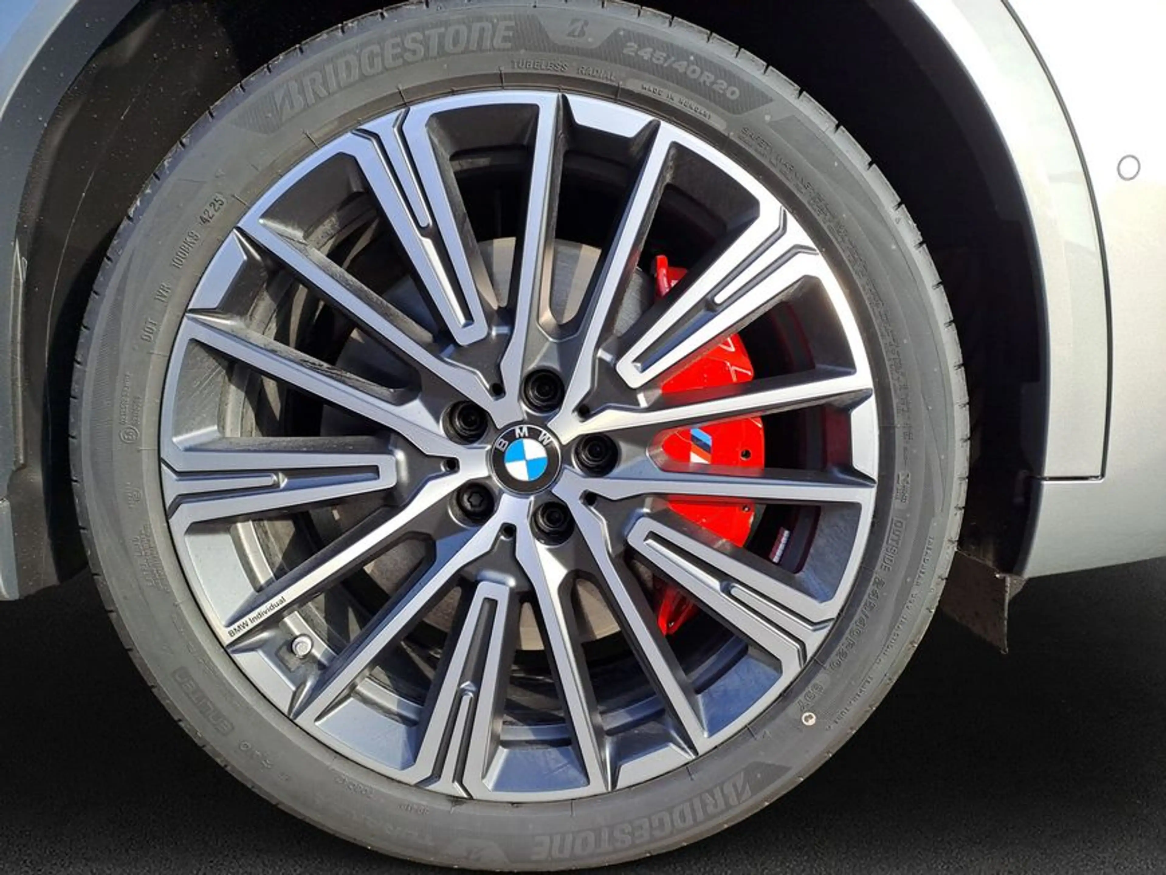 BMW iX2 xDrive30 225 kW, 5-türig (Strom) — photo 8