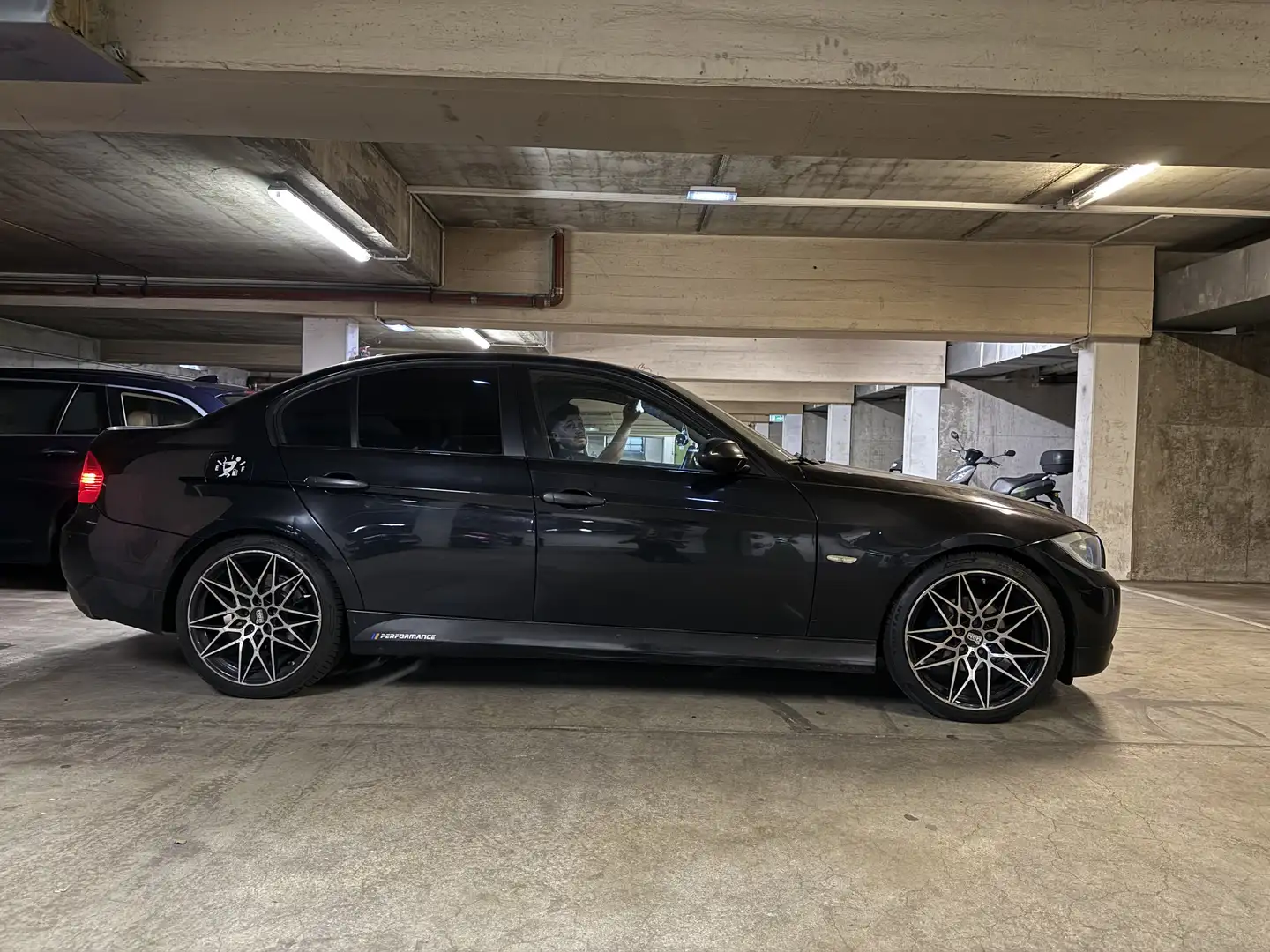 BMW 320 320i Aut. - 1