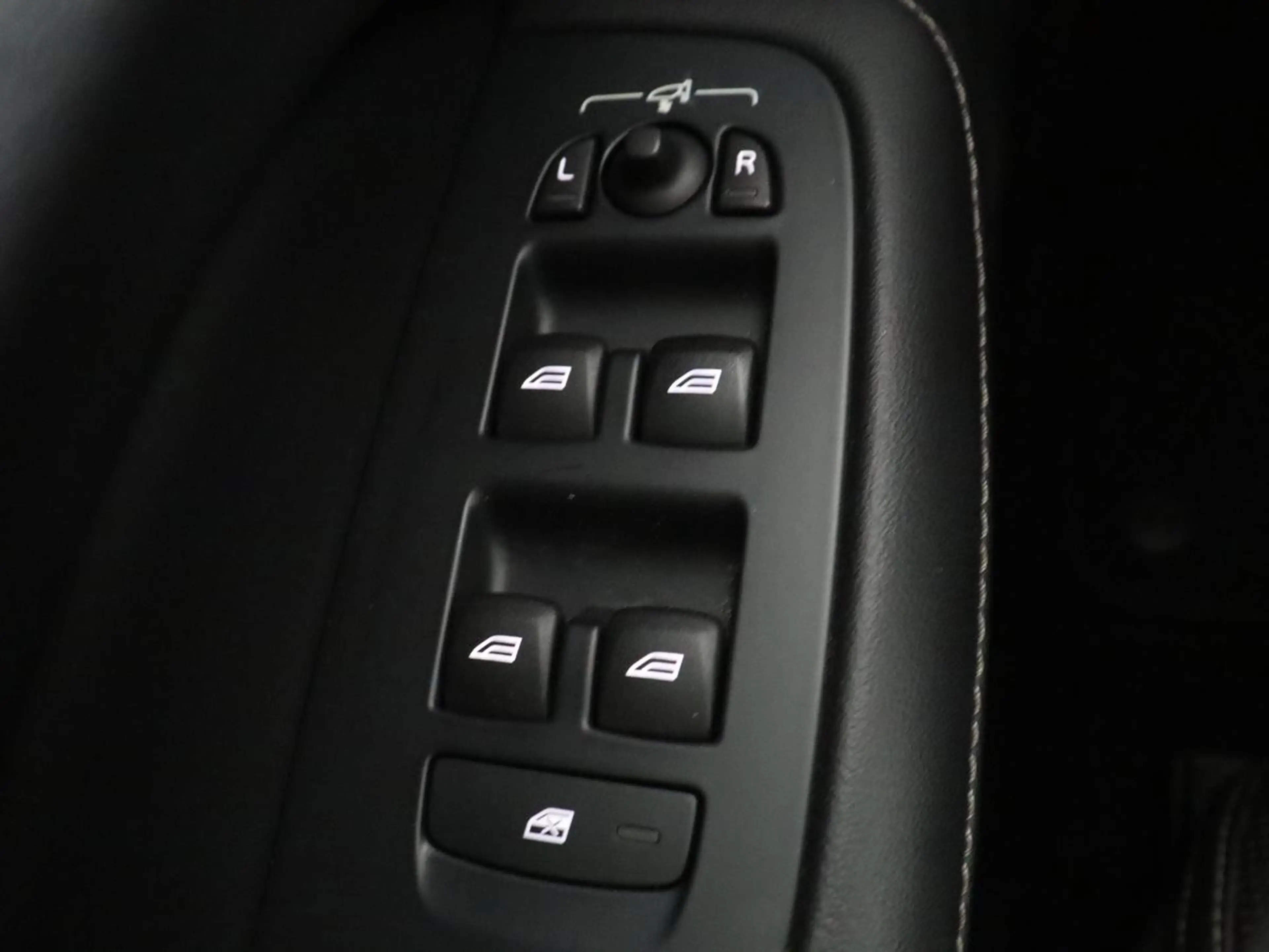 Volvo V60 2.0 T6 AWD Inscription 310PK Inscription | Bowers — photo 41