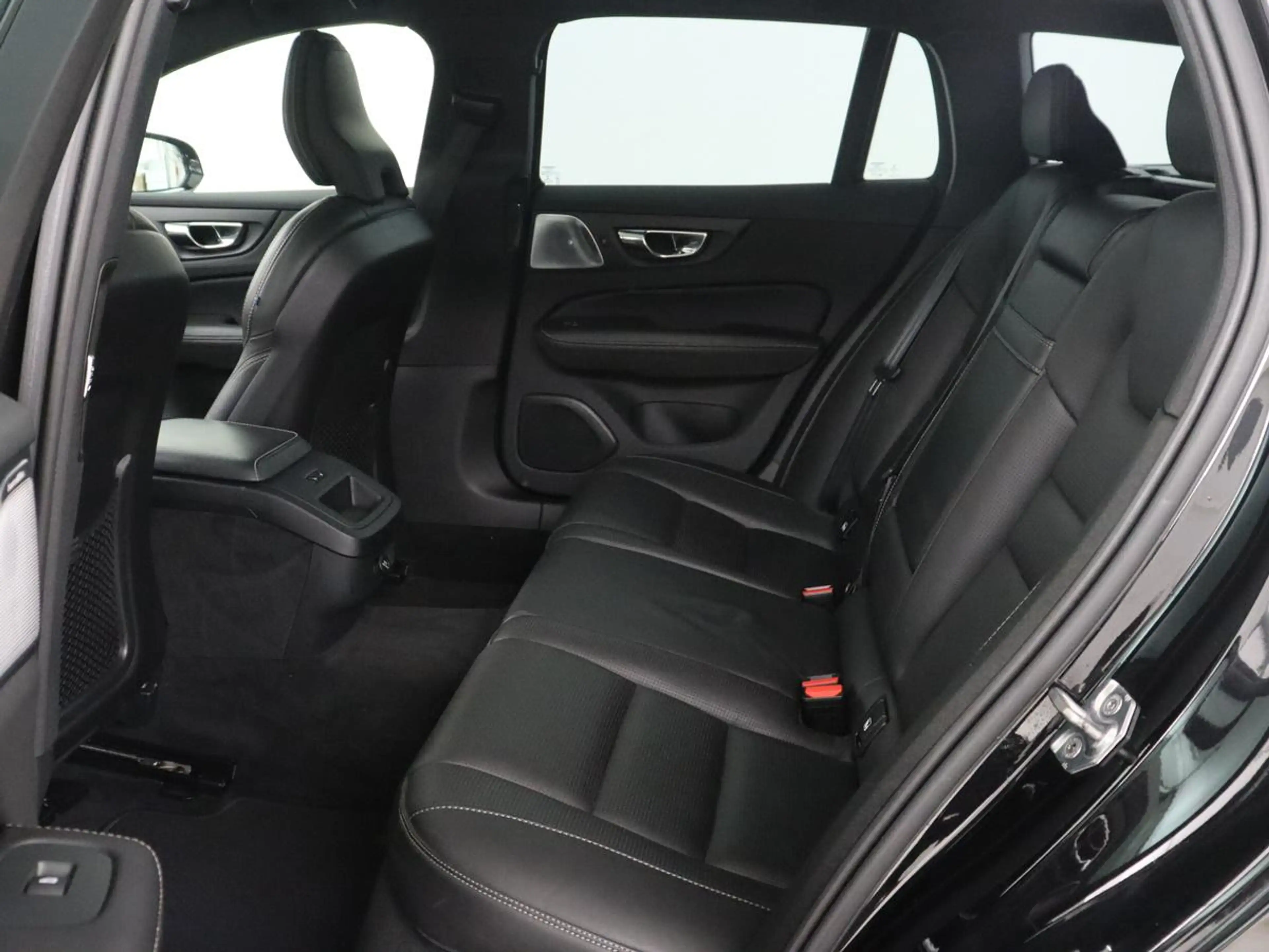 Volvo V60 2.0 T6 AWD Inscription 310PK Inscription | Bowers — photo 7