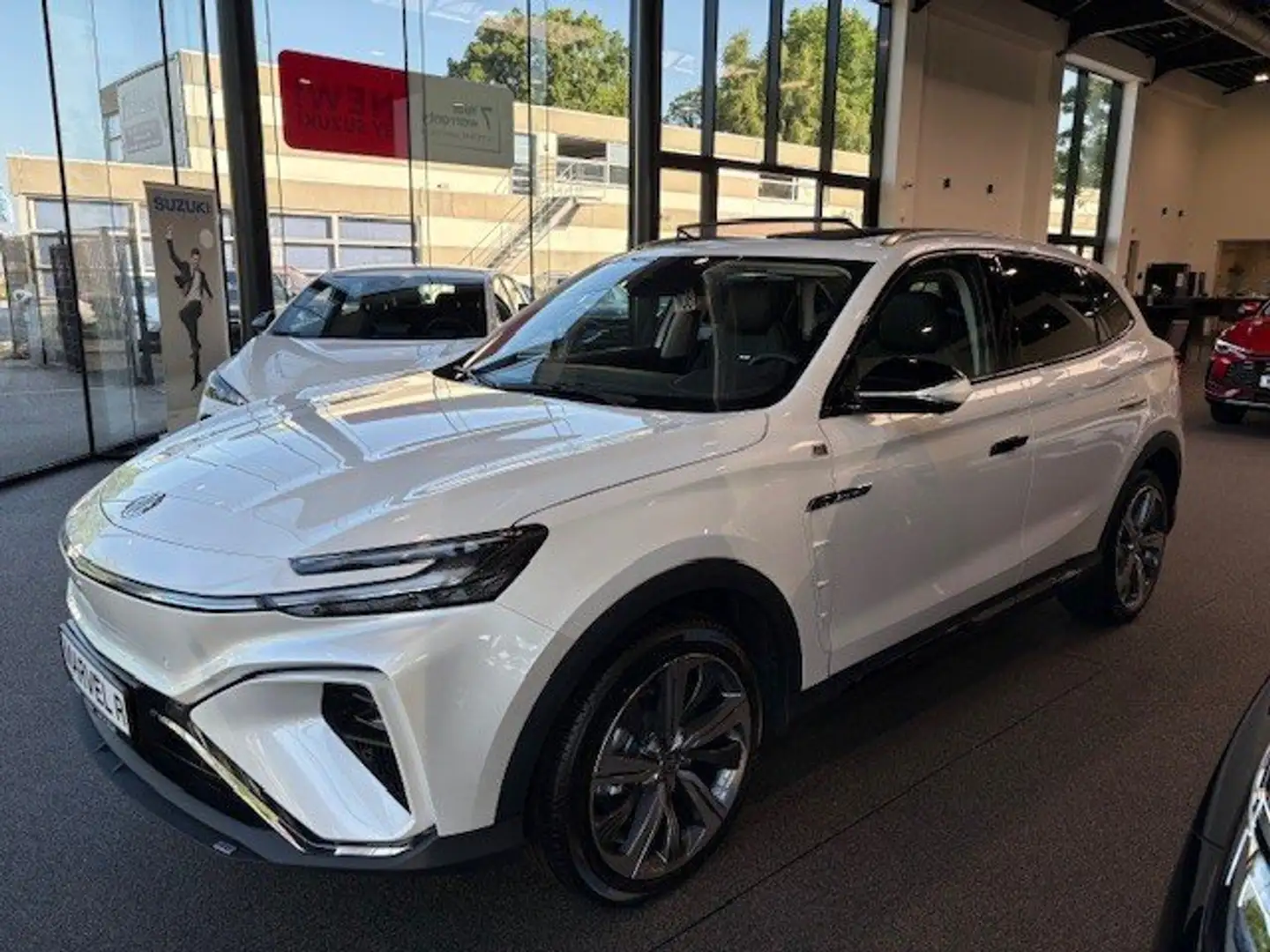 MG Marvel R e-MARVEL 70 kWh Luxury AWD Blanc - 1