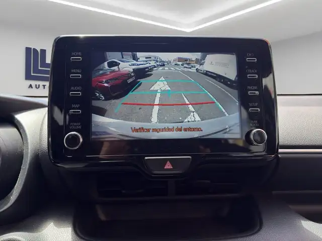 Toyota Yaris view 10