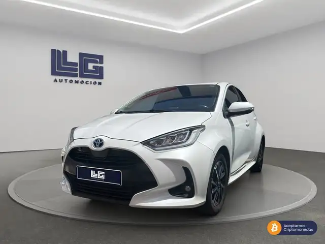 2022 Toyota Yaris in White for sale