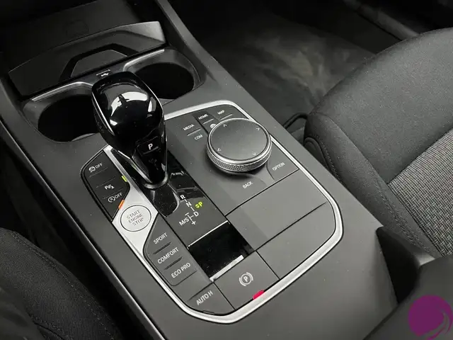 BMW 1 Series view 15