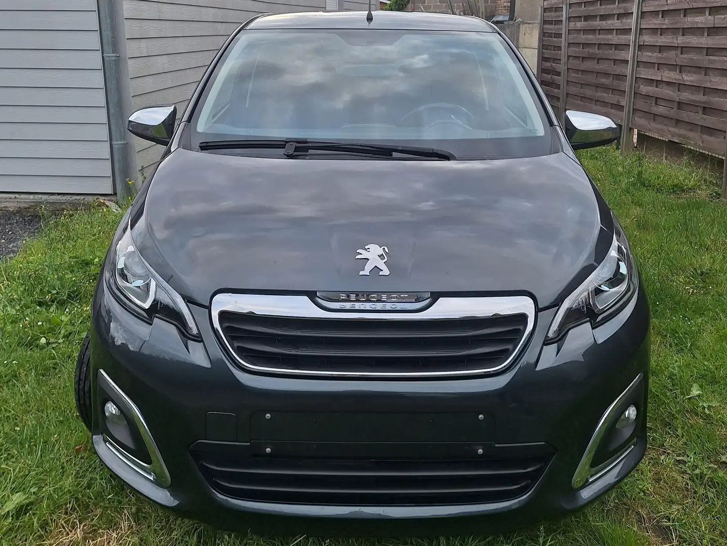 Peugeot 108 108 1.0 VTi Style S Gris - 1