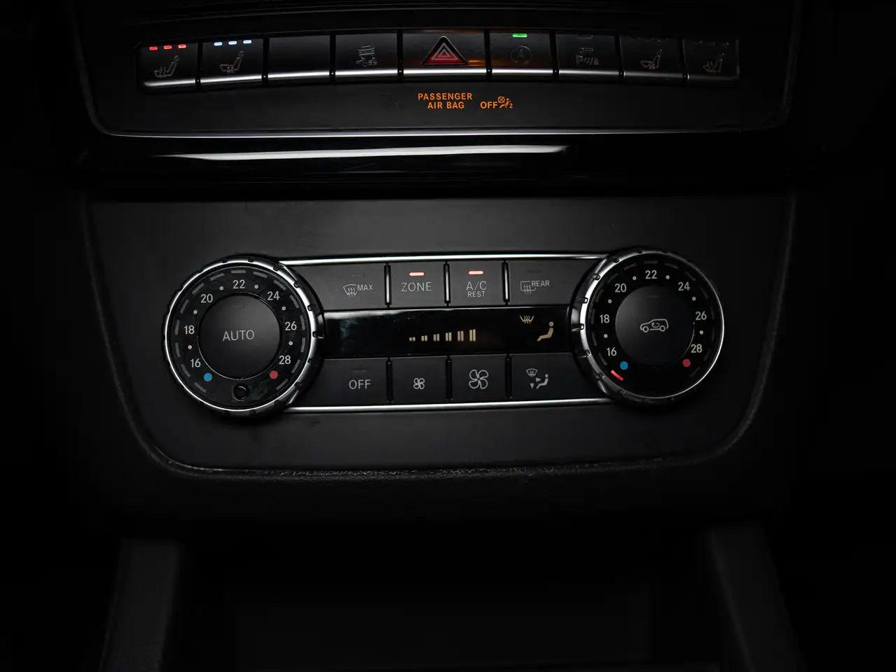 Mercedes-Benz GLS снимка Mercedes-Benz GLS