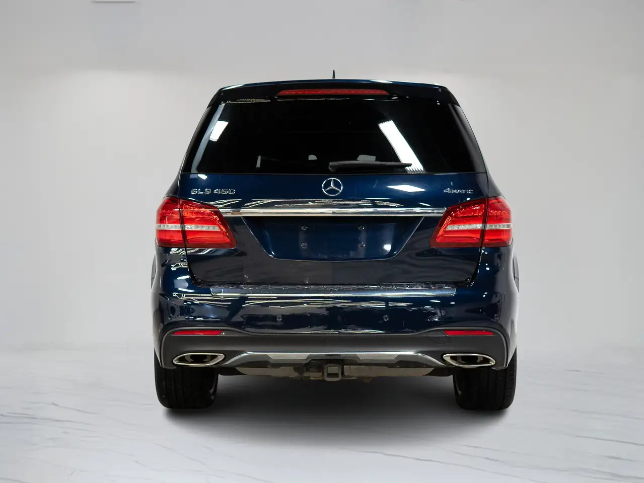 Mercedes-Benz GLS снимка Mercedes-Benz GLS