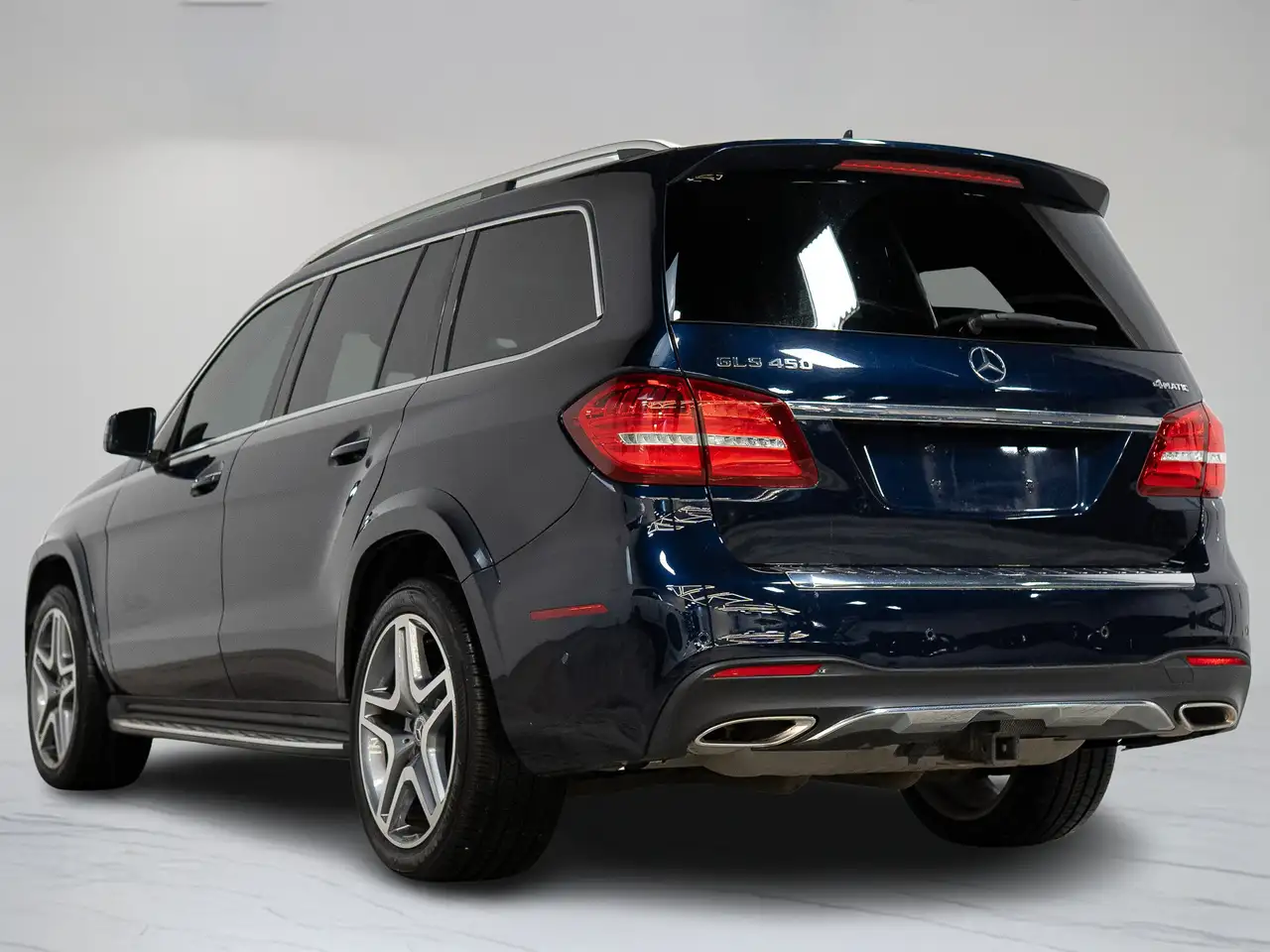 Mercedes-Benz GLS снимка Mercedes-Benz GLS
