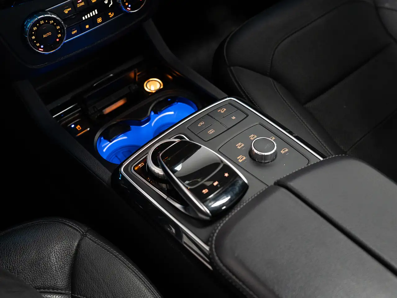 Mercedes-Benz GLS снимка Mercedes-Benz GLS