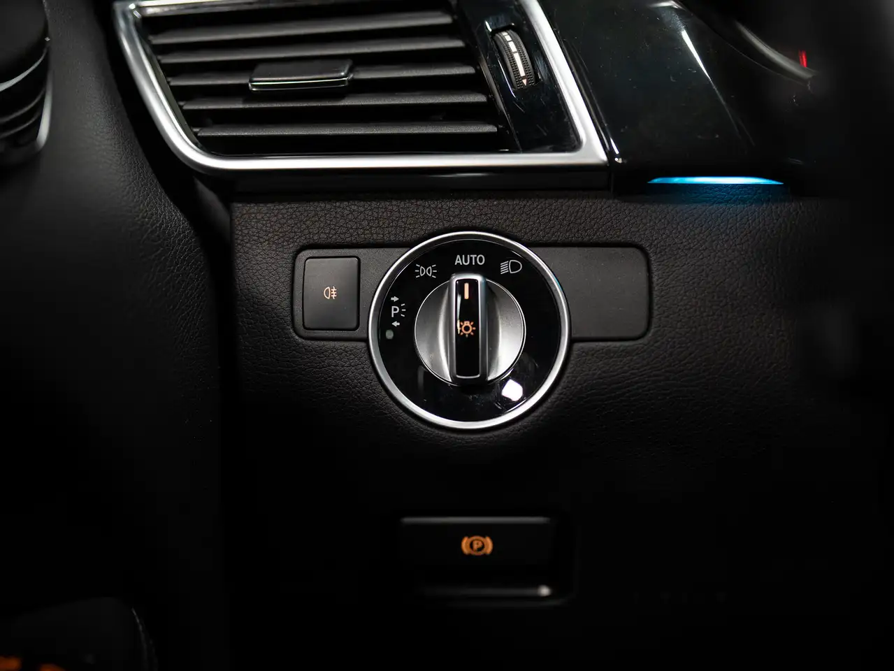 Mercedes-Benz GLS снимка Mercedes-Benz GLS