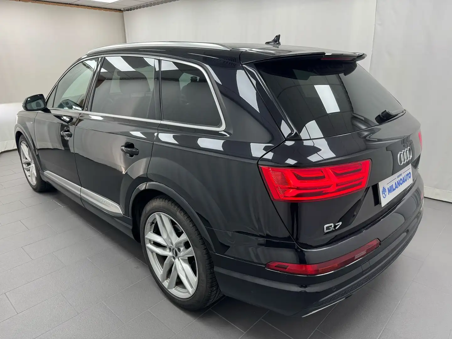 Audi Q7 3.0 TDI QUATTRO TIPTRONIC *ACC+NAVI+TELECAMERA* Nero - 2