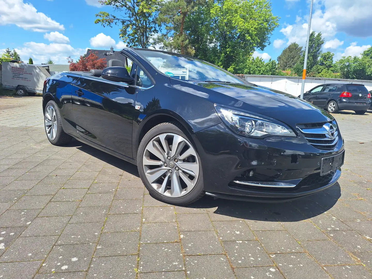 Opel Cascada Cascada 1.6 DI Turbo Start/Stop Innovation Schwarz - 1