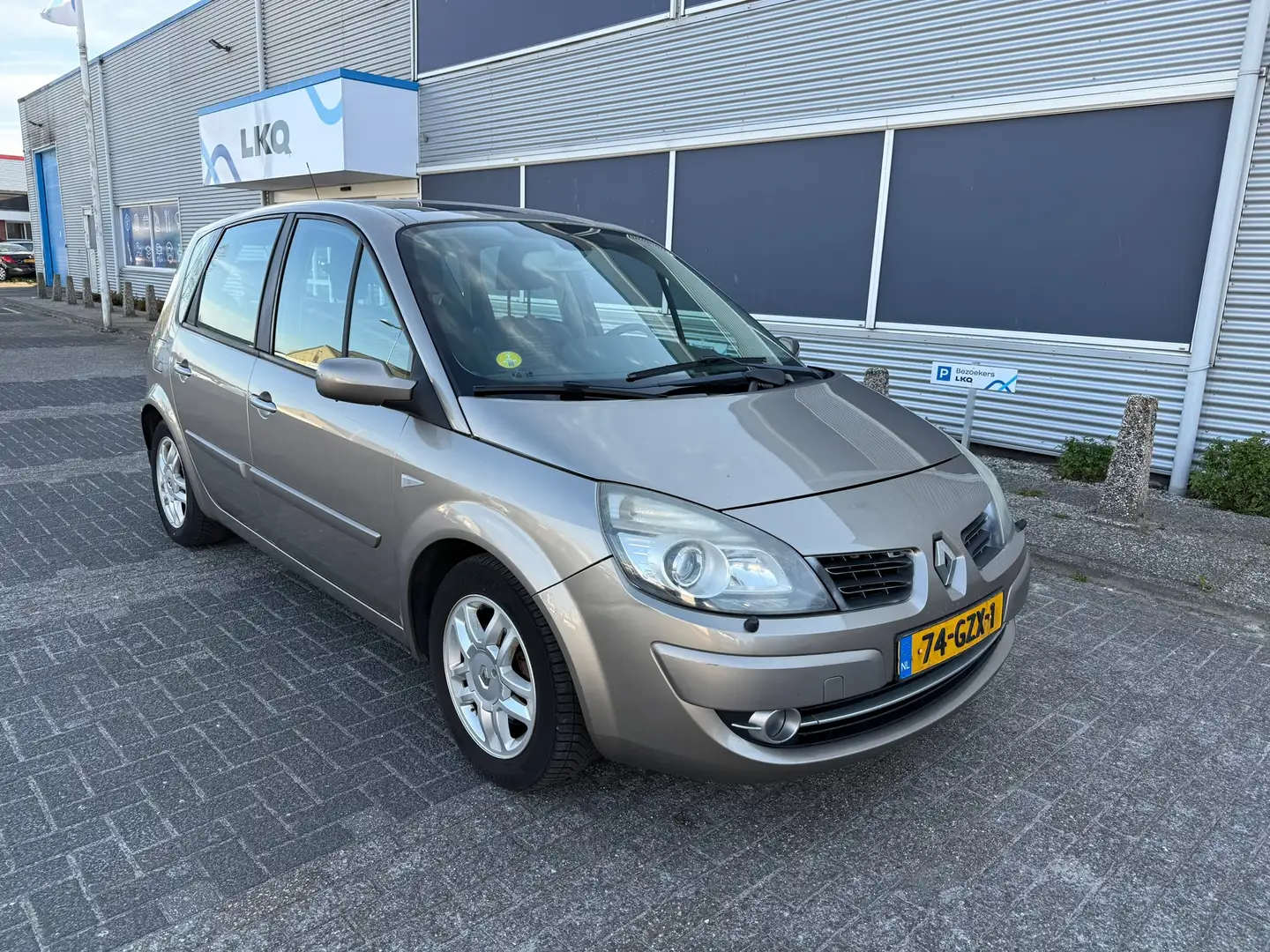 Renault Scenic 2.0-16V Tech Line NAV.+ Clima Bj:2008 NAP! Beige - 2