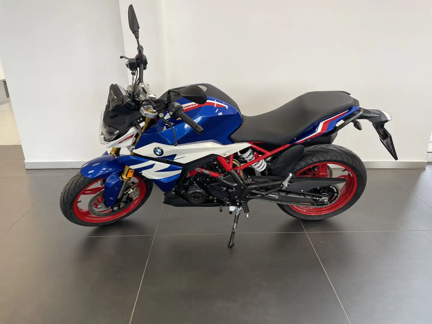 BMW G 310 R Blauw - 2