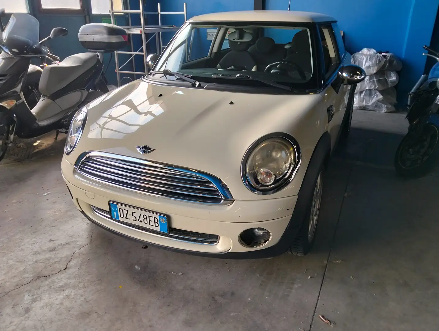 MINI One Hatchback 1.4 s/clima Beige - 1