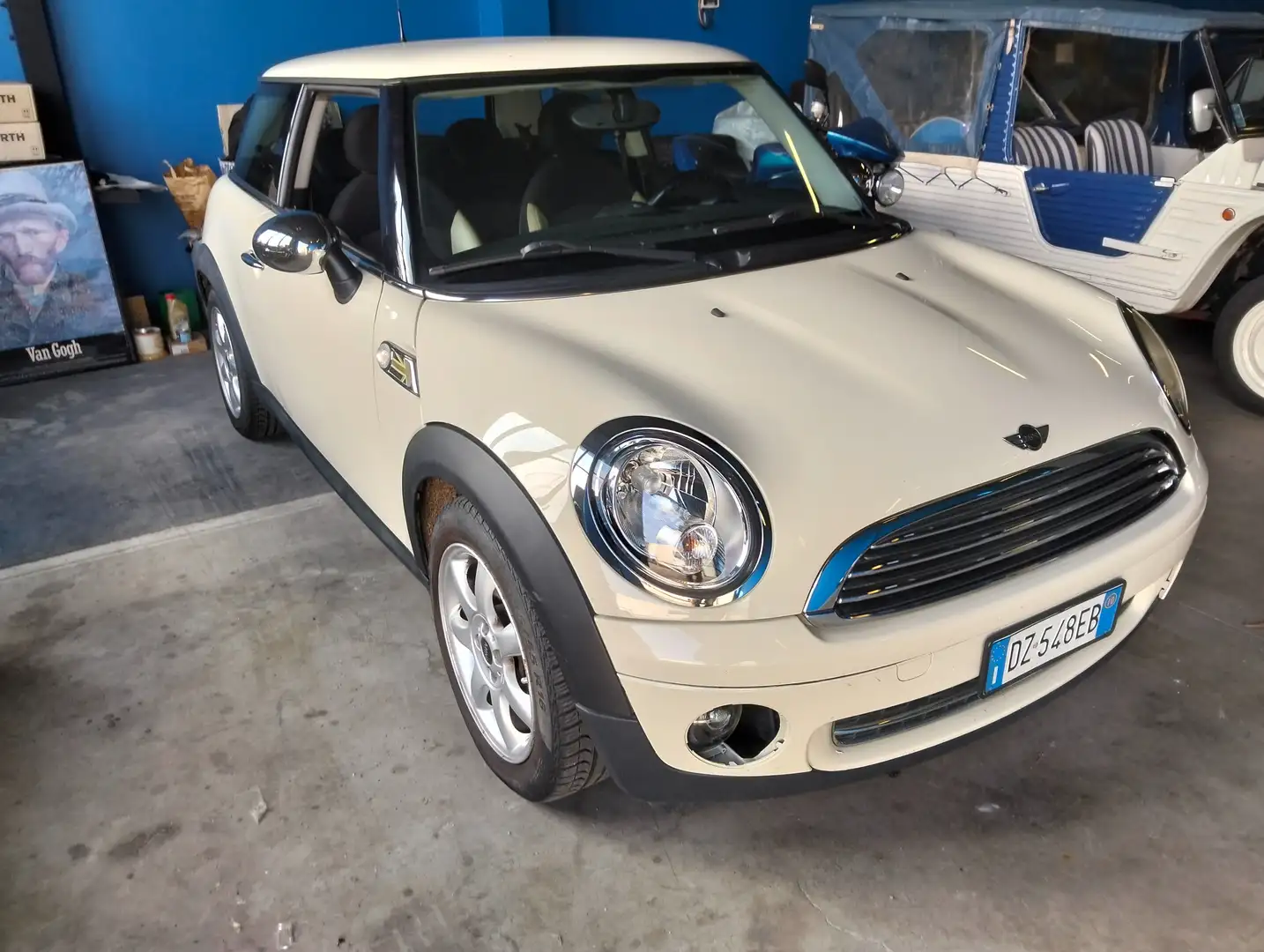 MINI One Hatchback 1.4 s/clima Beige - 2
