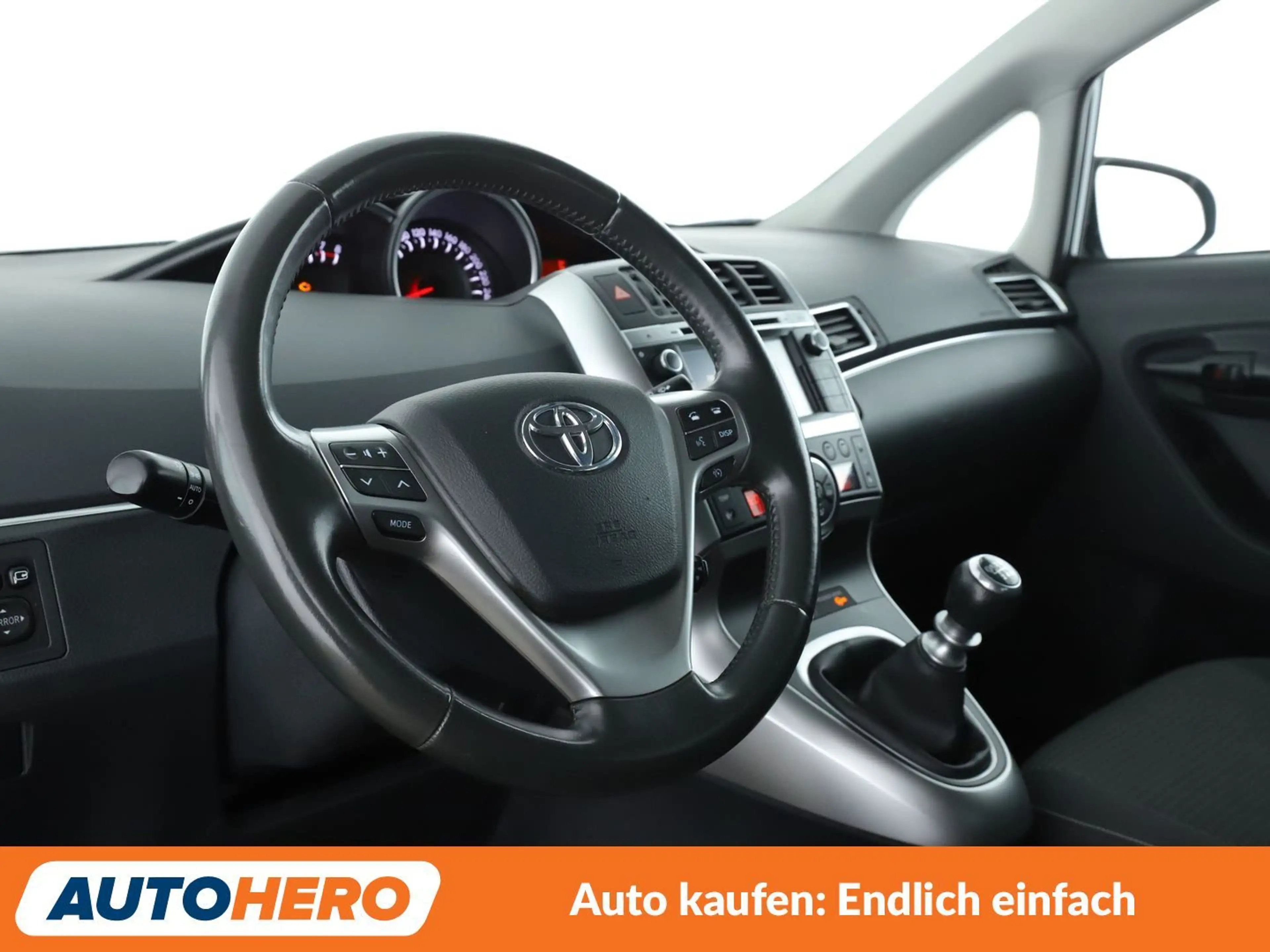 Toyota Verso 1.8 Comfort*TEMPO*CAM*SHZ*LIM*ALU*NAVI*ALU* — photo 11
