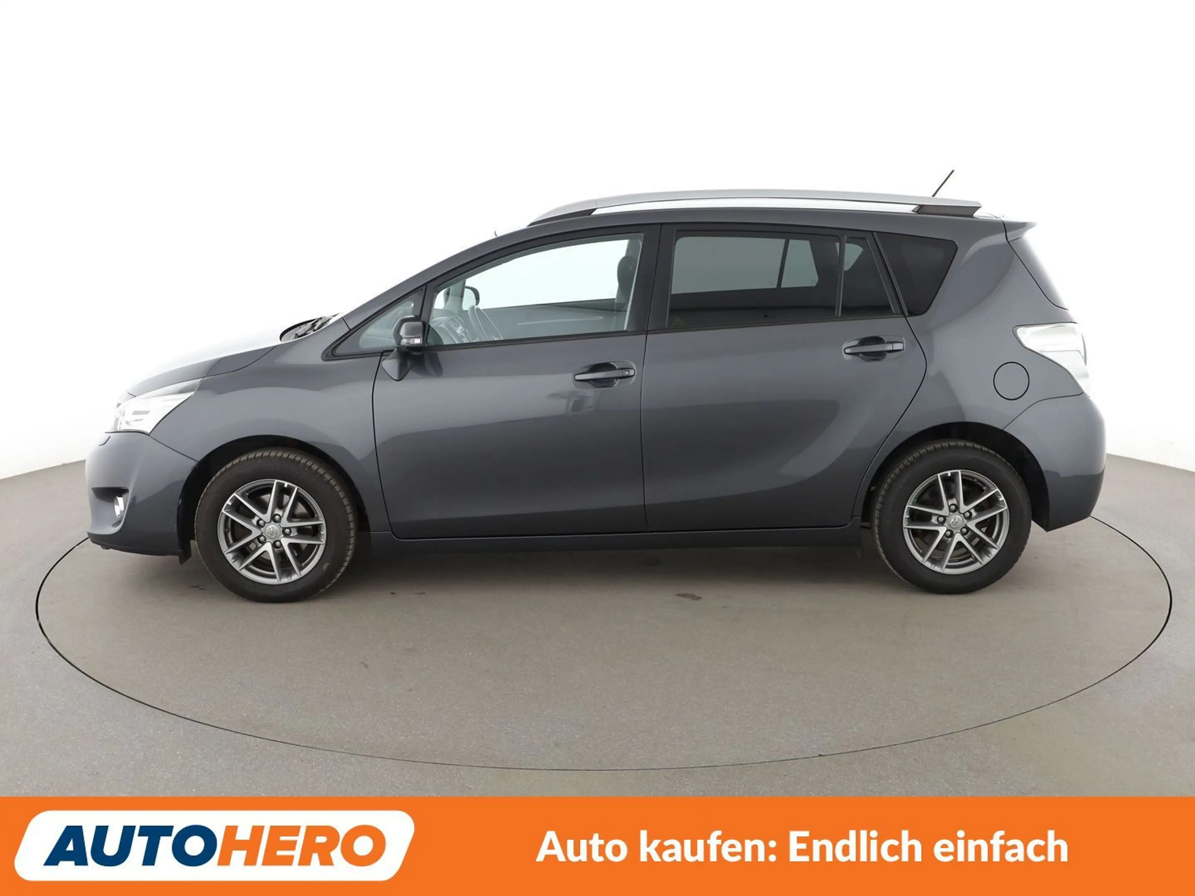 Toyota Verso 1.8 Comfort*TEMPO*CAM*SHZ*LIM*ALU*NAVI*ALU* — photo 3