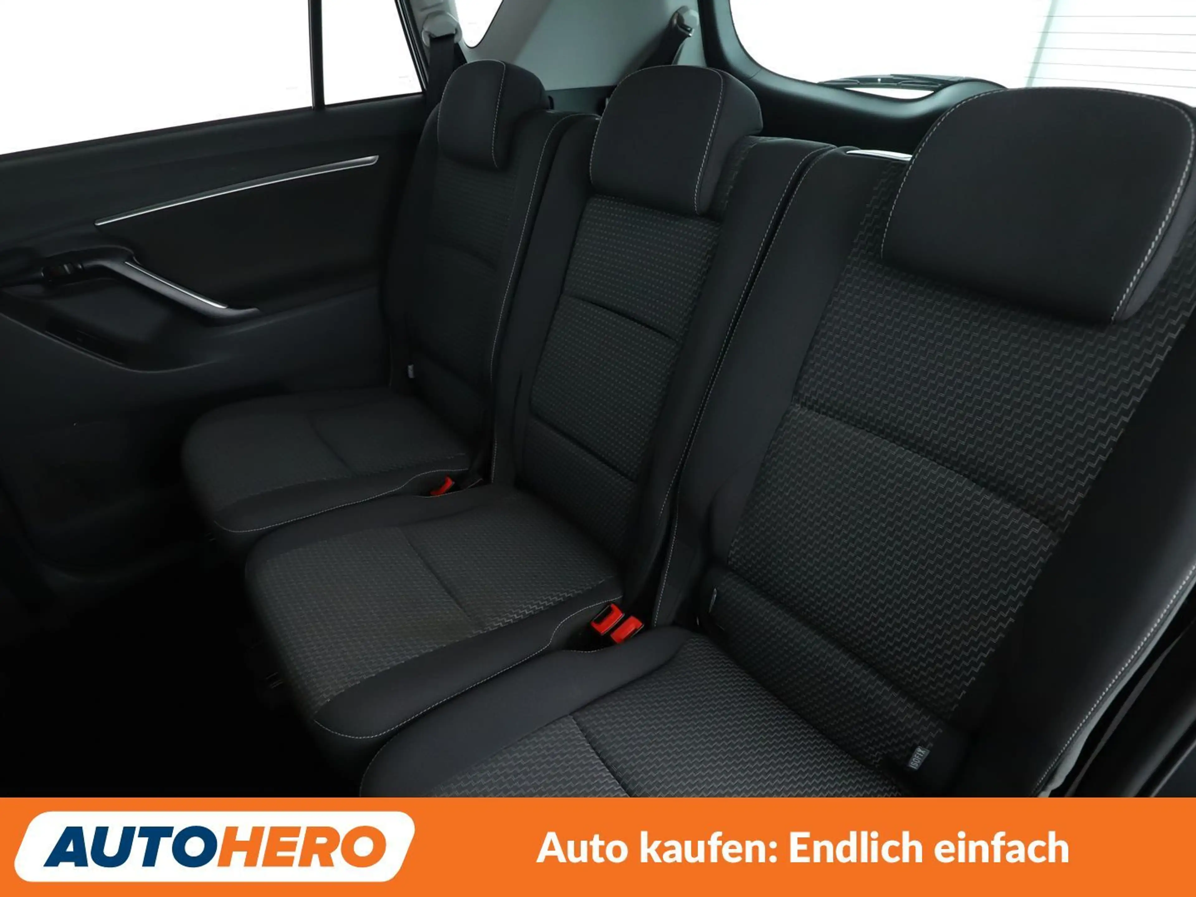 Toyota Verso 1.8 Comfort*TEMPO*CAM*SHZ*LIM*ALU*NAVI*ALU* — photo 14