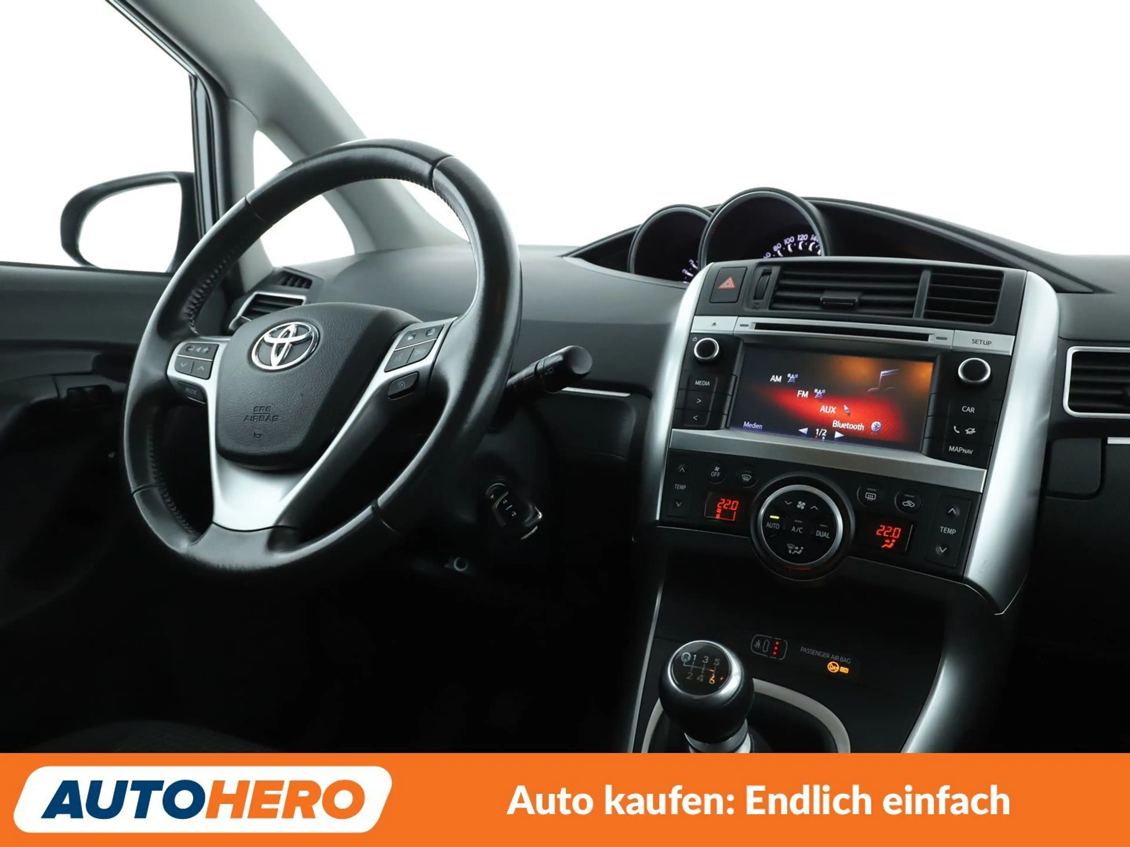 Toyota Verso 1.8 Comfort*TEMPO*CAM*SHZ*LIM*ALU*NAVI*ALU* — photo 13