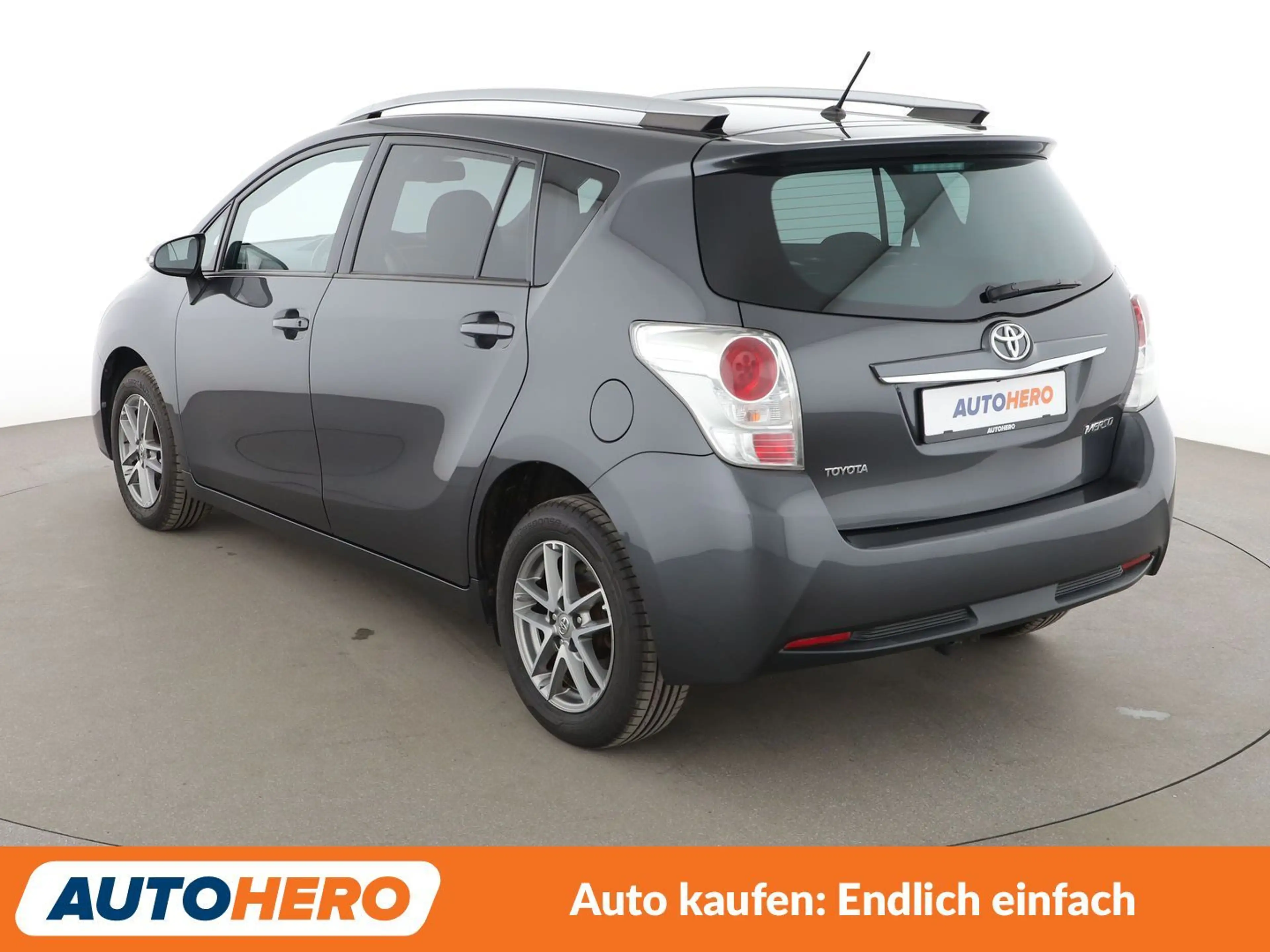 Toyota Verso 1.8 Comfort*TEMPO*CAM*SHZ*LIM*ALU*NAVI*ALU* — photo 4