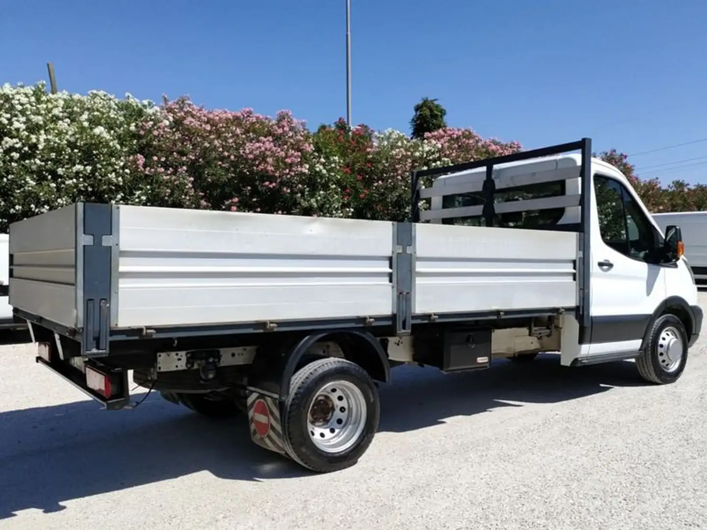 Ford Transit 350 2.0TDCi HDT 130CV PWD PL-SL Cab.Trend Wit - 2