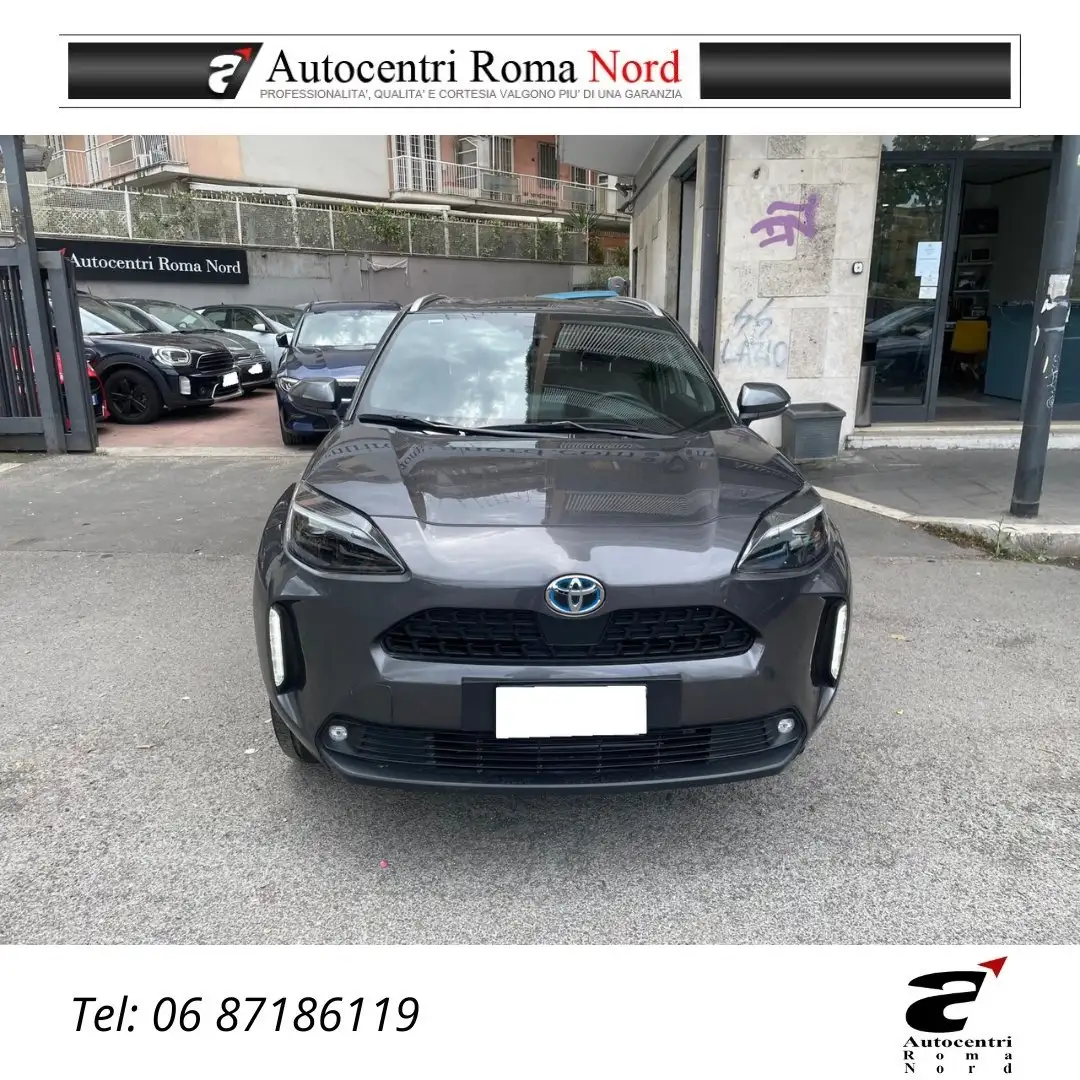 Toyota Yaris Cross 1.5h Trend awd-i 116cv e-cvt TRAZIONE INTEGRALE!! Grigio - 2