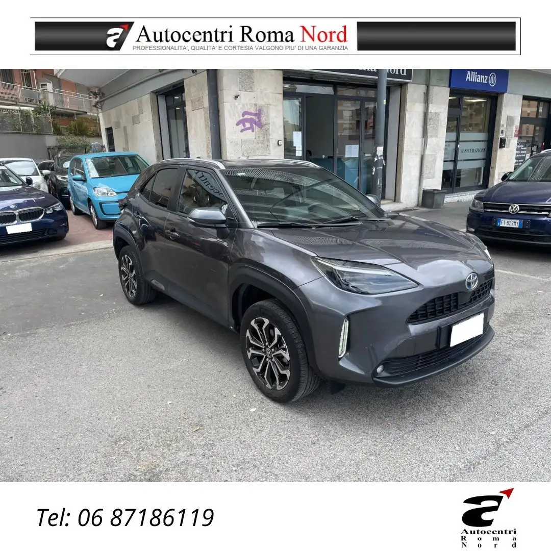 Toyota Yaris Cross 1.5h Trend awd-i 116cv e-cvt TRAZIONE INTEGRALE!! Grigio - 1