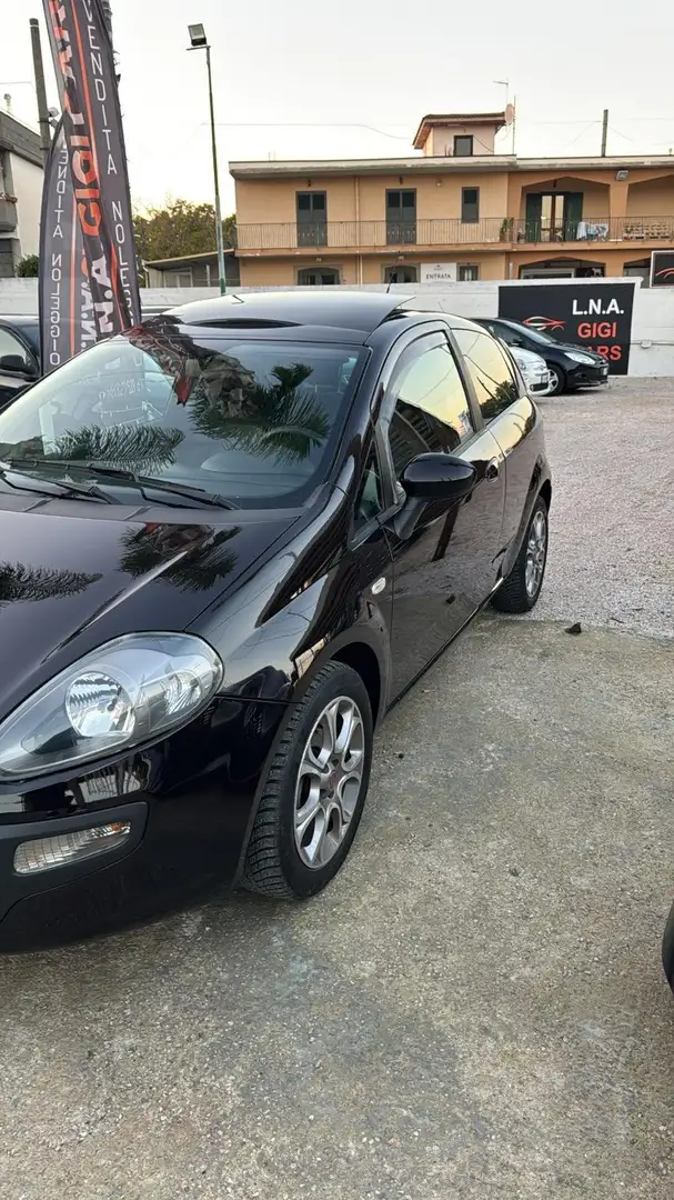 Fiat Punto Evo Punto III 2010 Evo 3p 1.4 Dynamic 77cv Zwart - 2