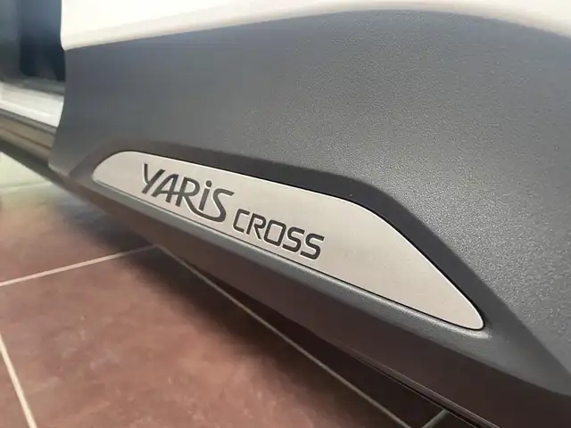 Toyota Yaris view 18