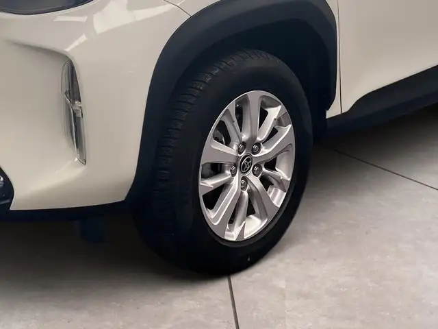 Toyota Yaris view 15