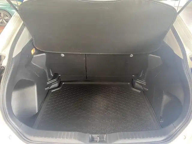 Toyota Yaris view 9