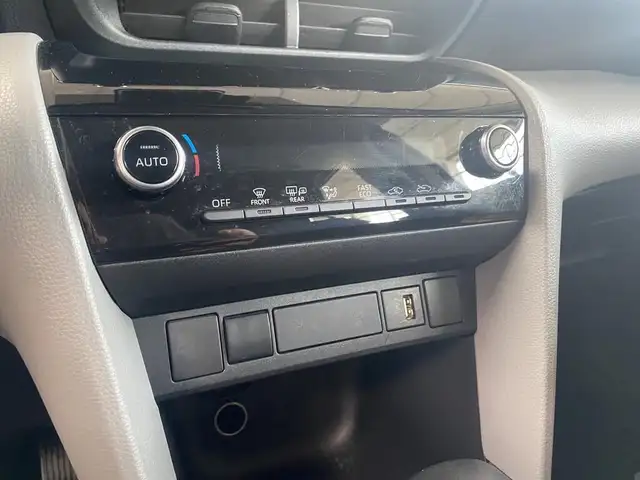 Toyota Yaris view 11