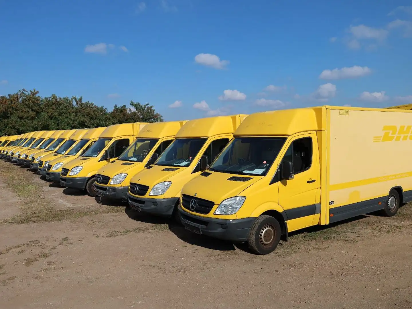 Mercedes-Benz Sprinter/Koffer/Regalsystem/ EU5/ 1. Hand Gelb - 1