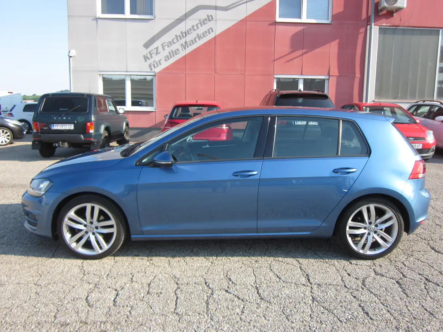 Volkswagen Golf Golf Highline 2,0 BMT TDI DPF Sky Azul - 2