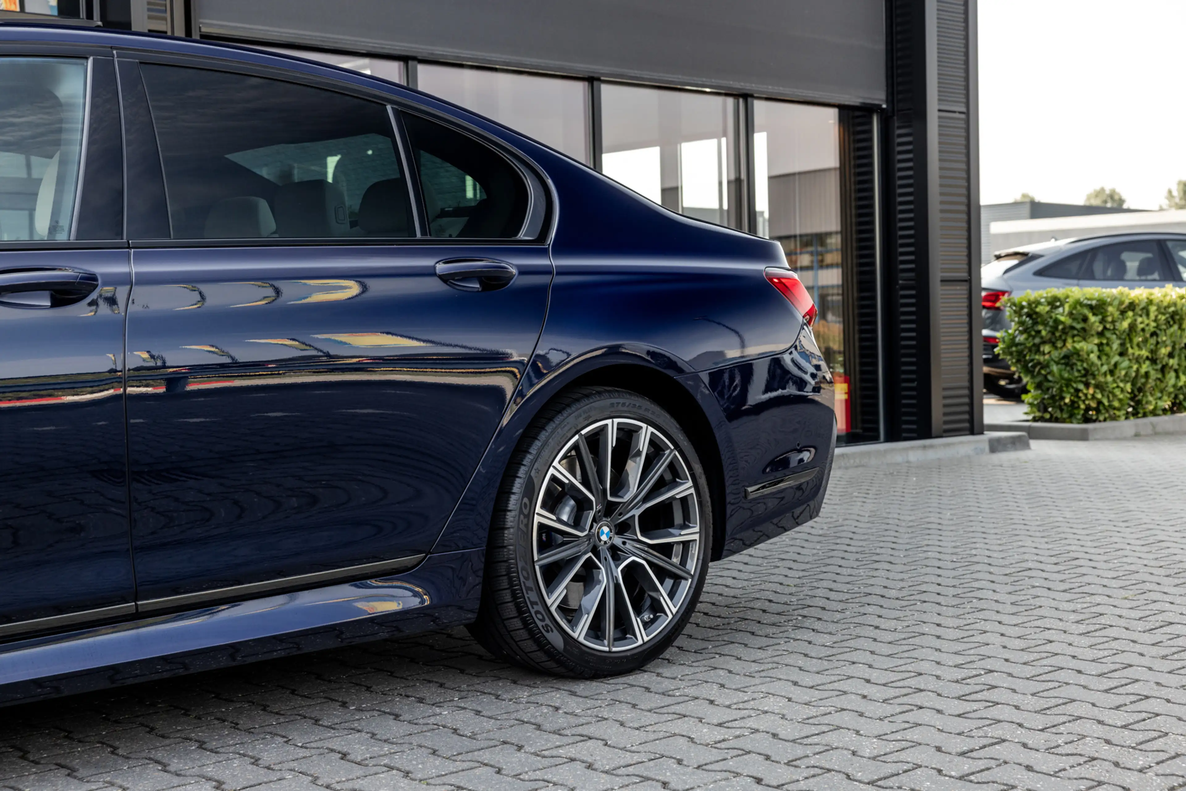 BMW 745 7-serie 745e M-Sport, Pano, ACC, H&K Audio, Luchtv — photo 5