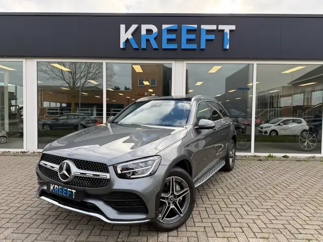 Mercedes-Benz GLC 300 300e 4MATIC AMG Digitaal | Pano