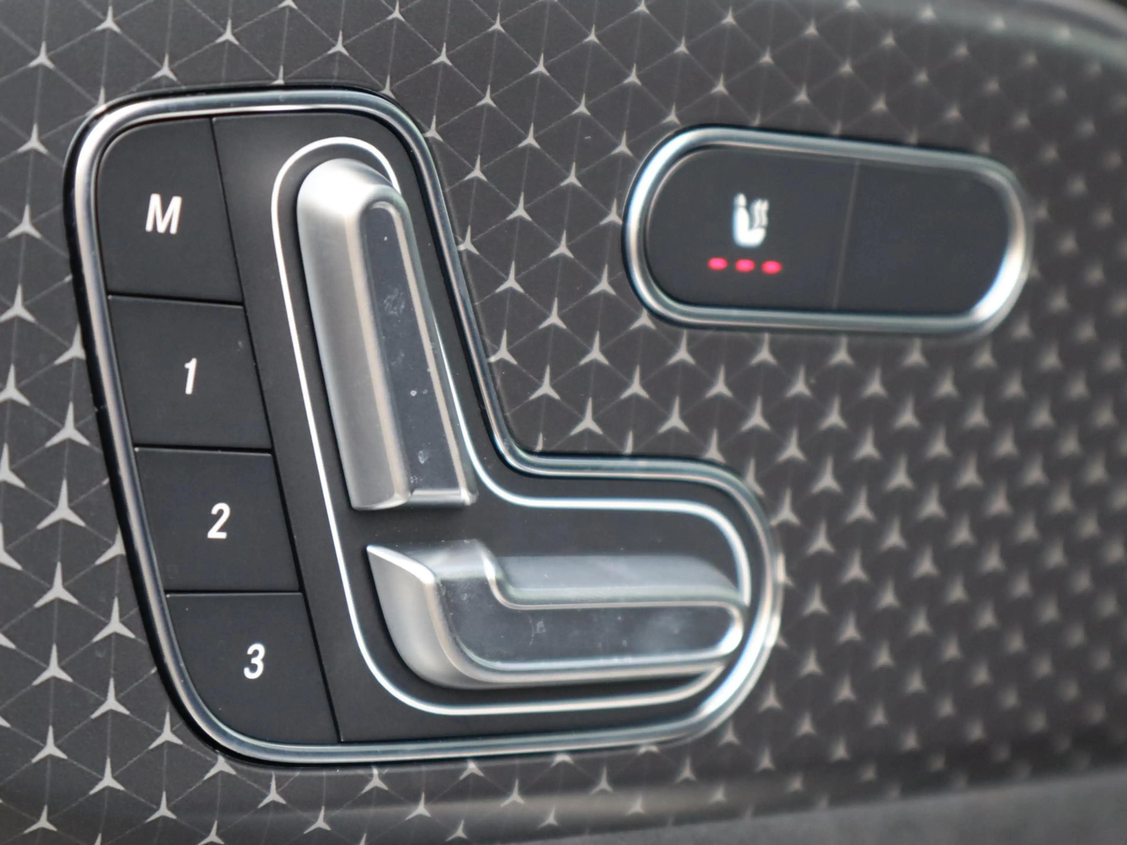Mercedes-Benz EQB 250 250+ Business Solution AMG 7p. 71 kWh — photo 12