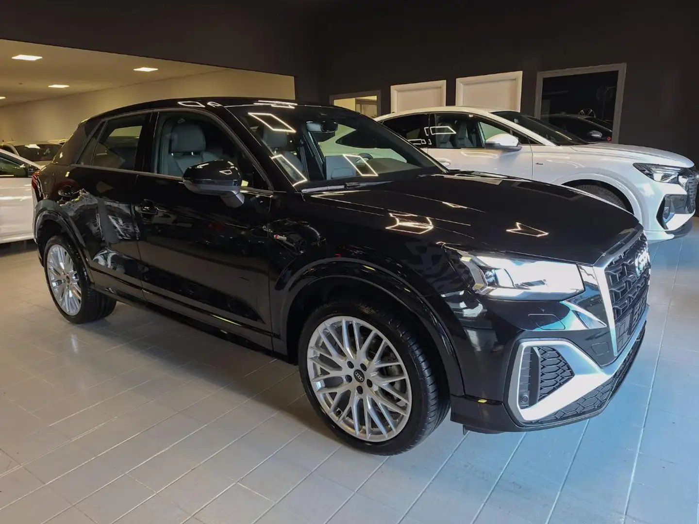 Audi Q2 35 TDI S tronic S line Edition Nero - 1