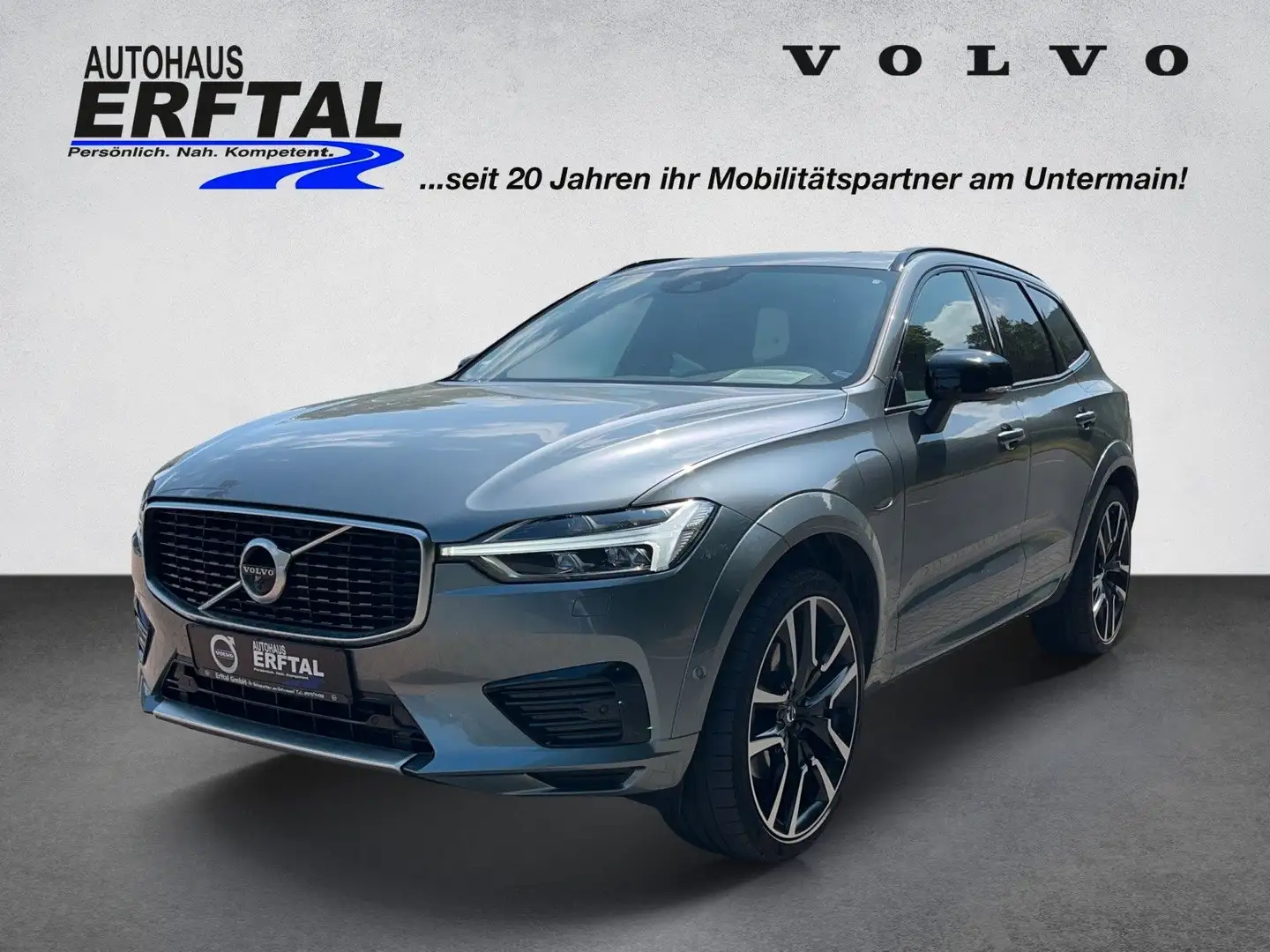 Volvo XC60 Recharge T8 AWD Geartronic R-Design Grau - 1