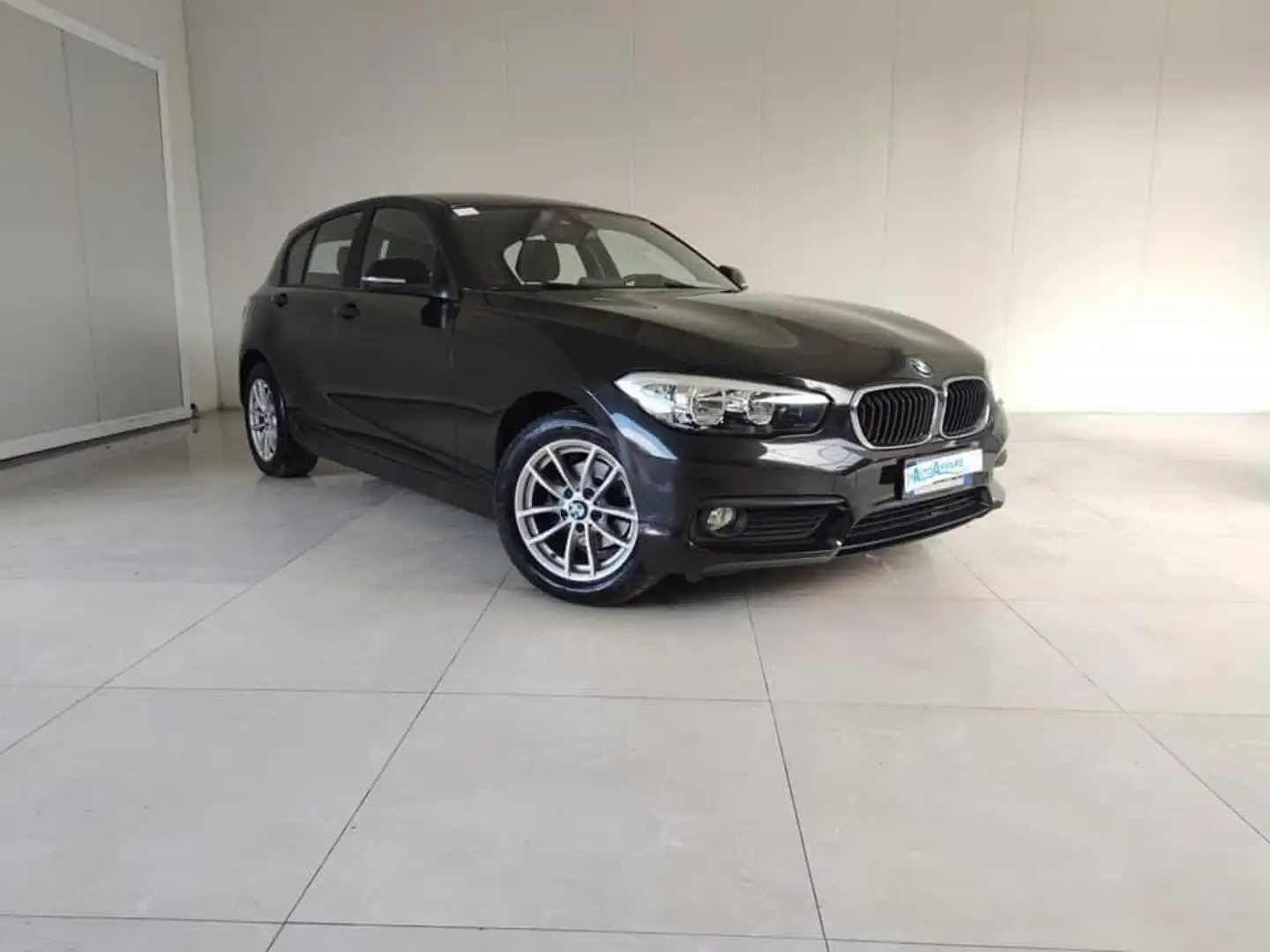 BMW 114 114d Business 5p - 2