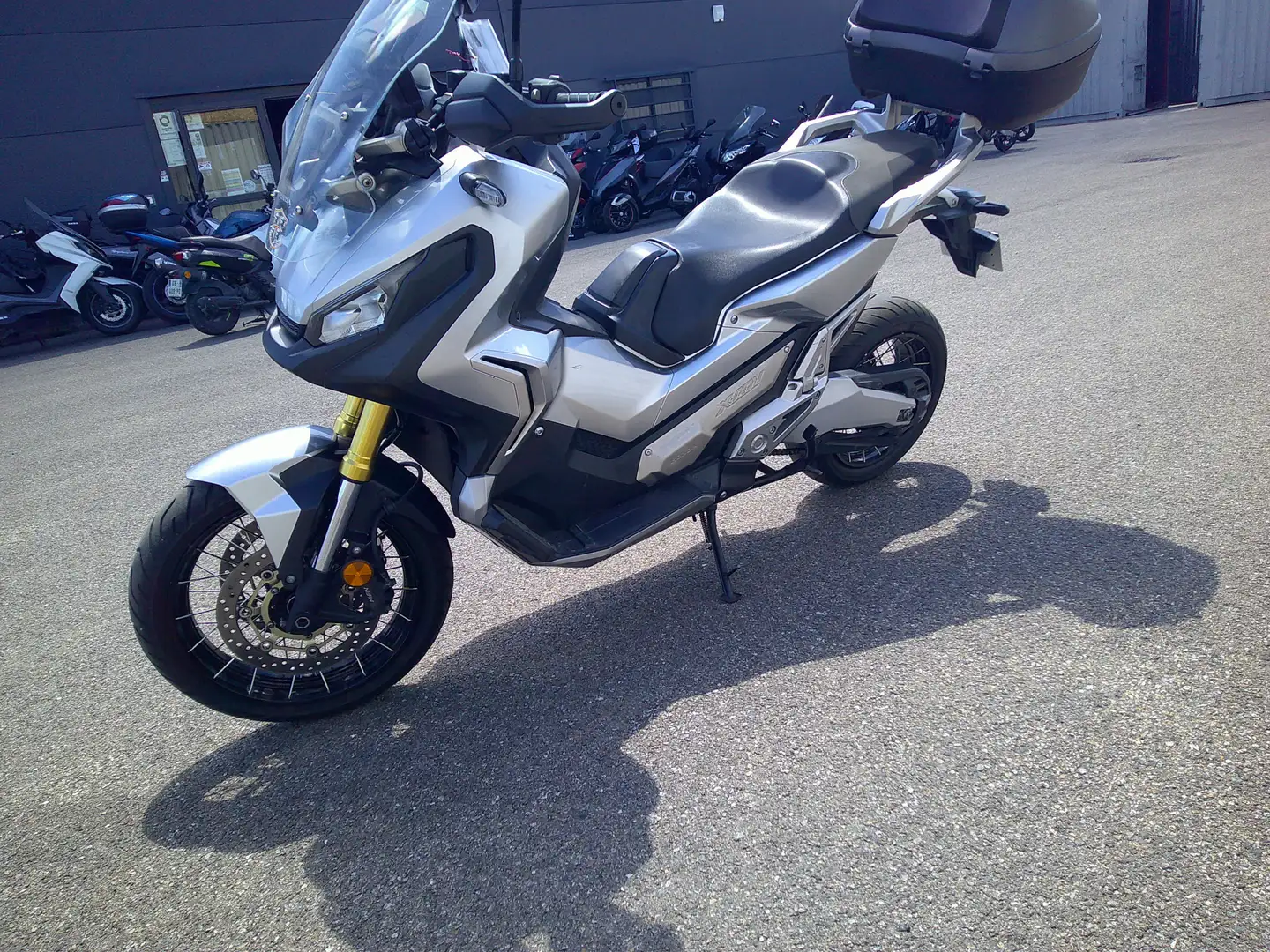 Honda X-ADV - 1