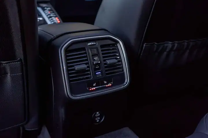Porsche Macan 2020, foto 20