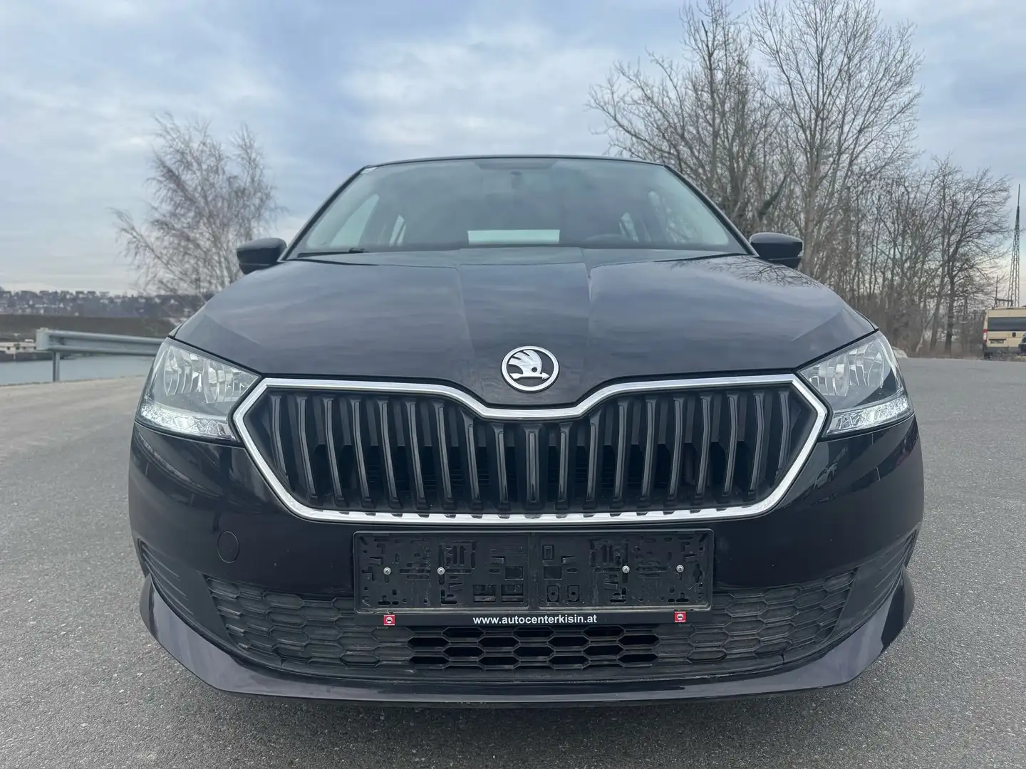 Skoda Fabia Active Schwarz - 1