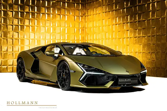 Lamborghini Revuelto