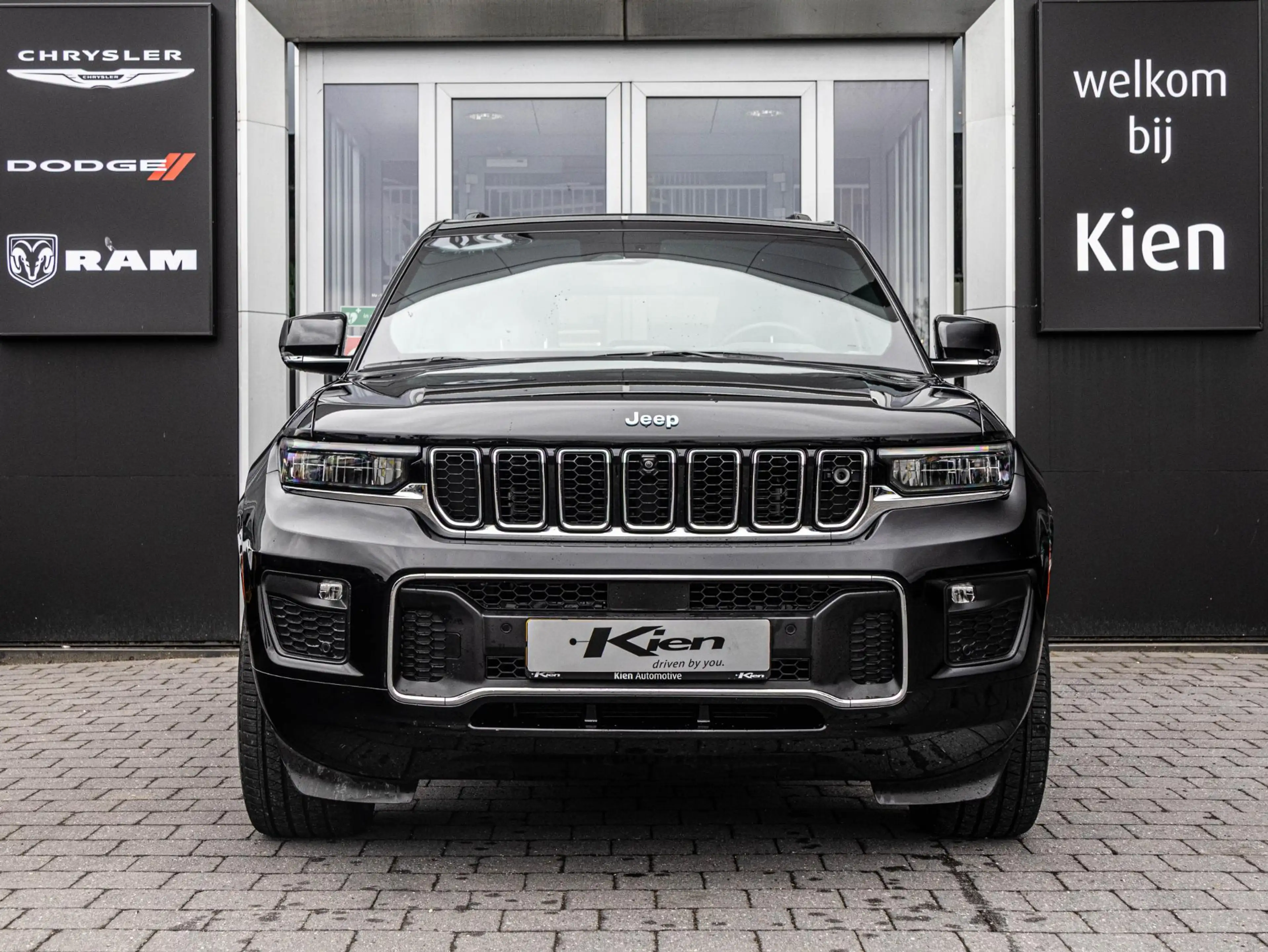 Jeep Grand Cherokee 2.0 Executive 4xe | Luchtvering | Pano-dak | Passe — photo 23