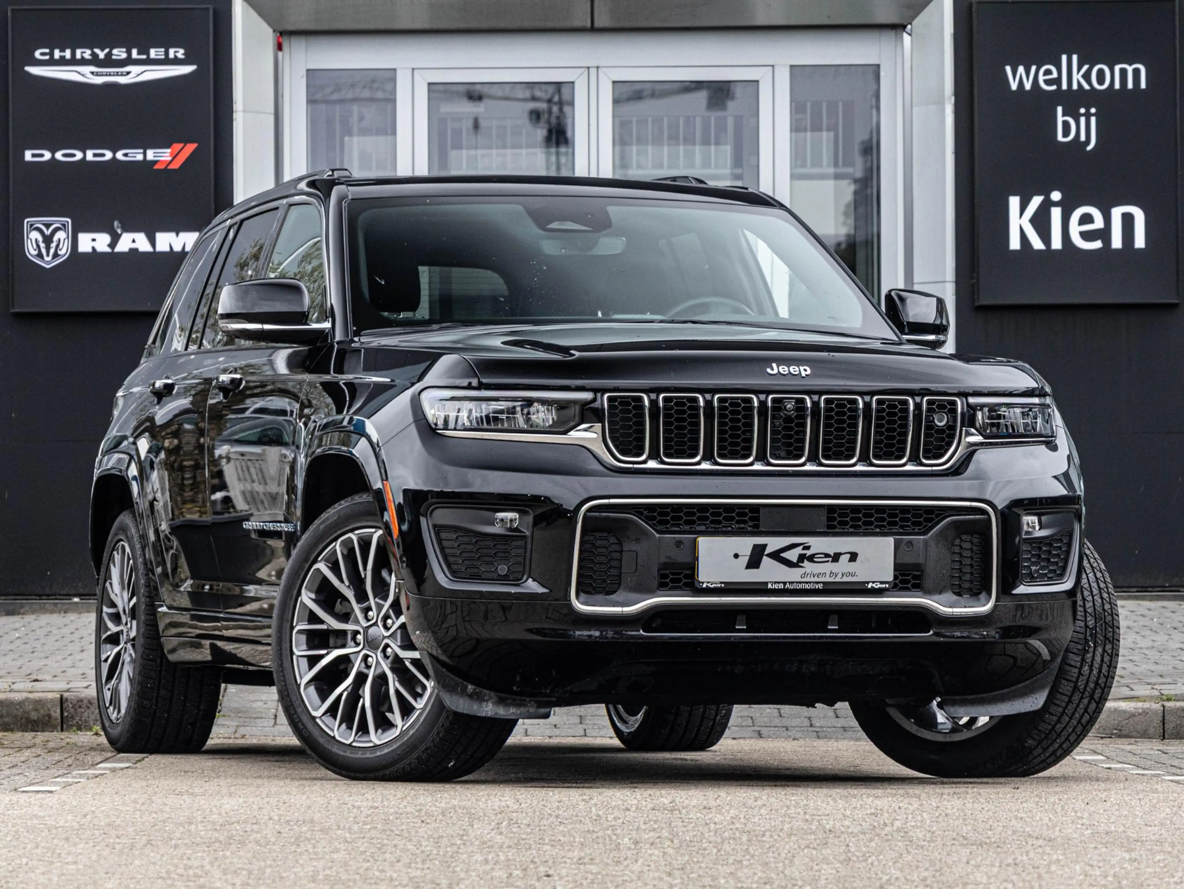Jeep Grand Cherokee 2.0 Executive 4xe | Luchtvering | Pano-dak | Passe
