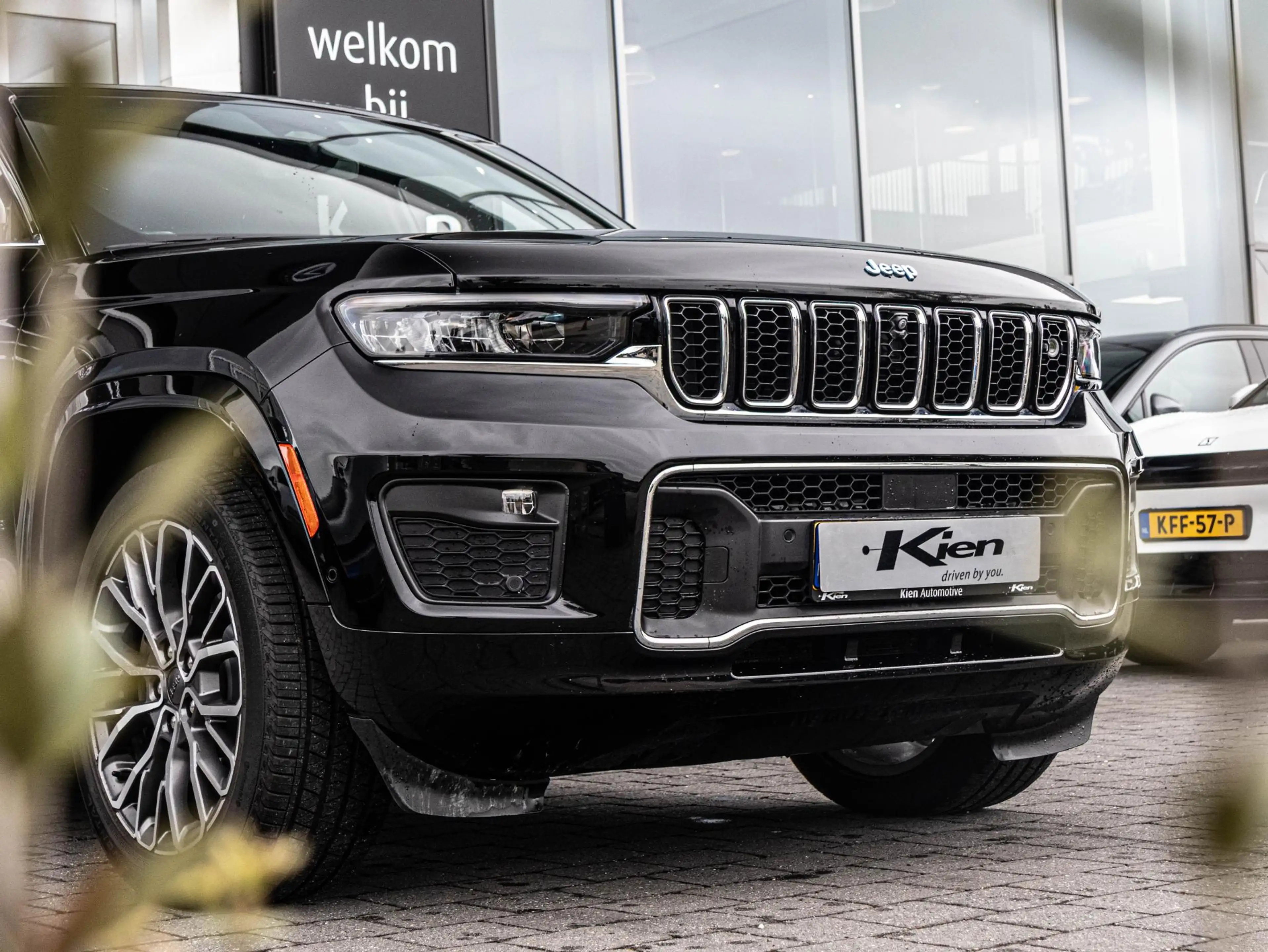 Jeep Grand Cherokee 2.0 Executive 4xe | Luchtvering | Pano-dak | Passe — photo 32