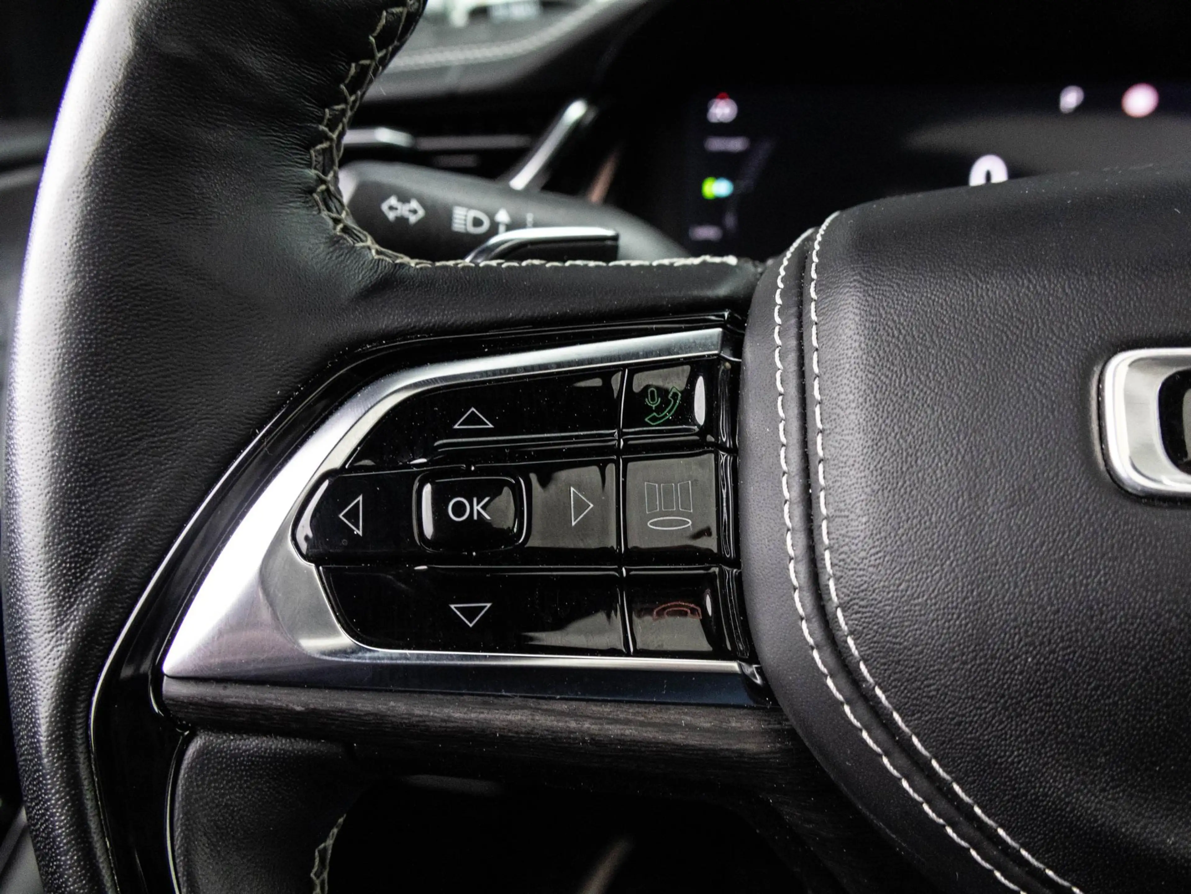 Jeep Grand Cherokee 2.0 Executive 4xe | Luchtvering | Pano-dak | Passe — photo 14