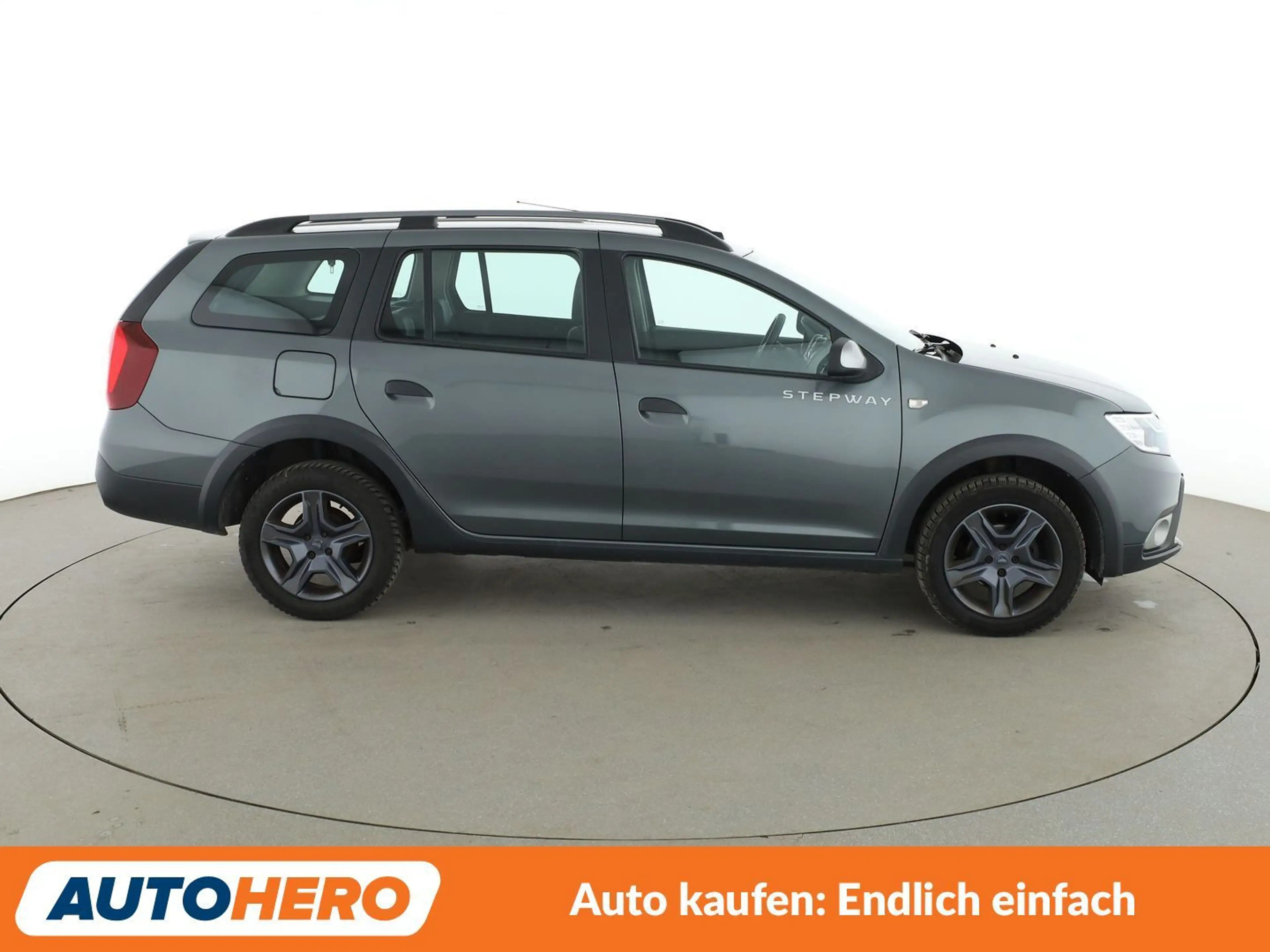 Dacia Logan 0.9 TCe Stepway Celebration Aut.*NAVI*CAM*PDC* — photo 7